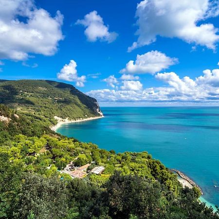 Mare Di Stelle Bed & Breakfast Sirolo Exterior photo