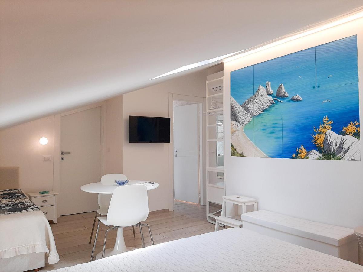 Mare Di Stelle Bed & Breakfast Sirolo Exterior photo